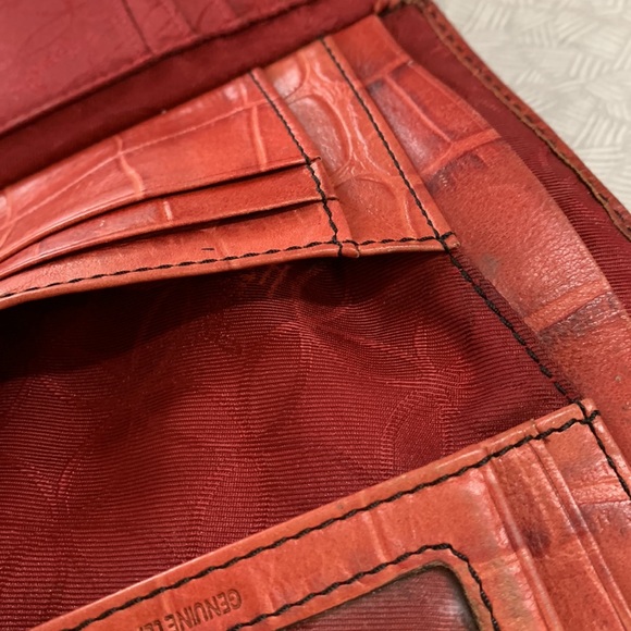 FOSSIL CROCODILE ORANGE-RED (5") Leather  Tri-Fold Wallet - Picture 16 of 16